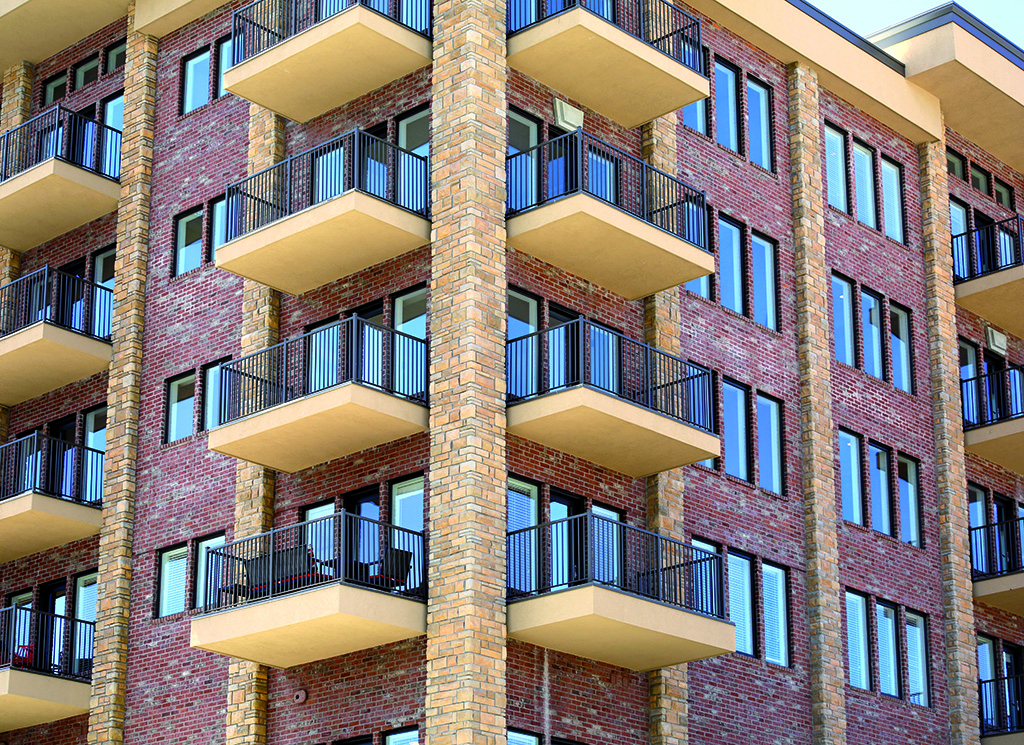 apartments-architecture-balcony-273683 1024×745